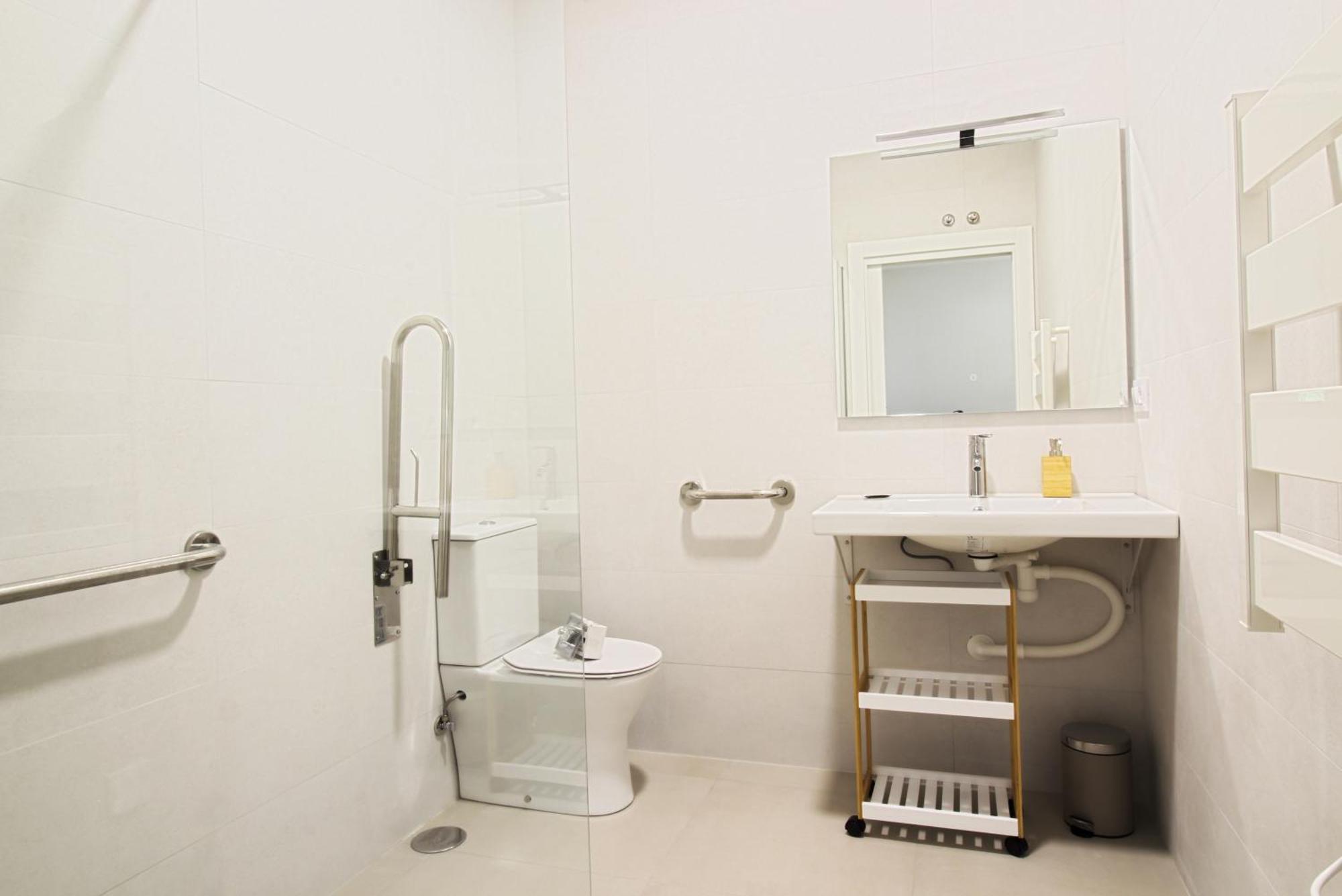 Apartamentos Costa Meron San Vicente De La Barquera Eksteriør bilde