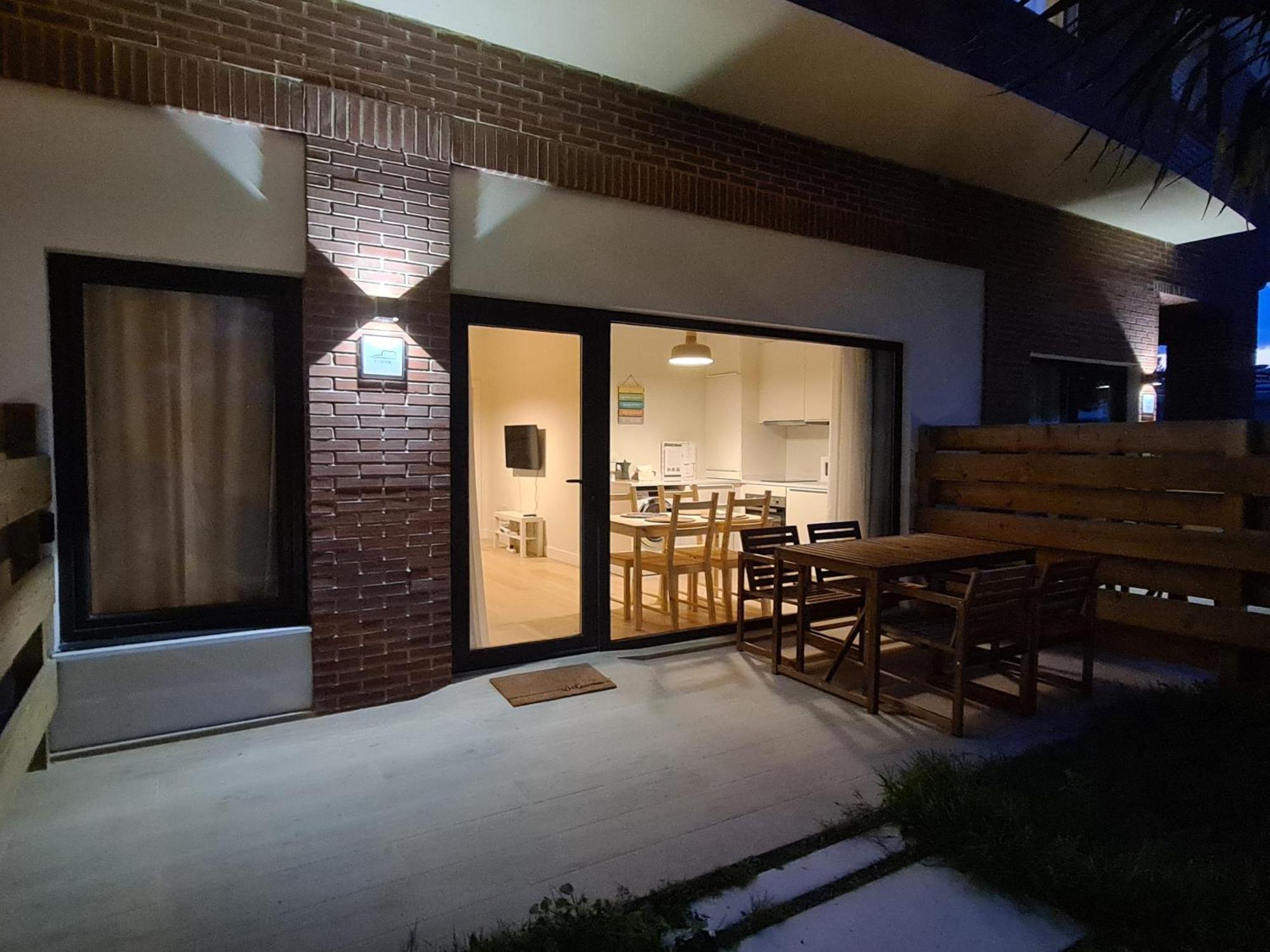 Apartamentos Costa Meron San Vicente De La Barquera Eksteriør bilde